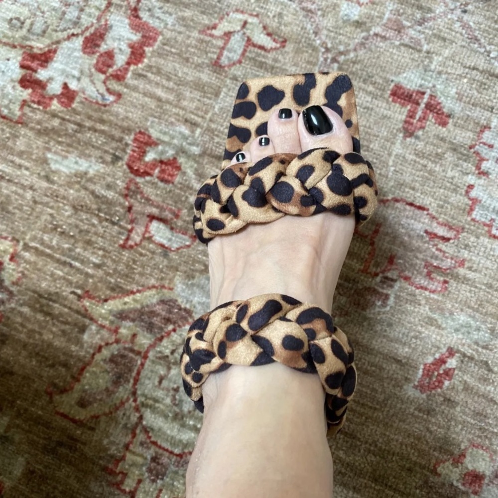Women’s Low Block Sandals Heels Mules Braided Square Toe Shoes Leopard Size 7 - Picture 6 of 8